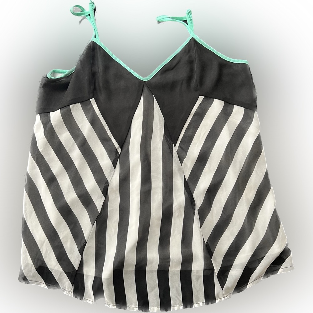 Jealous Tomato black and white sleeveless top size S